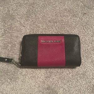 Michael Kors Wristlet